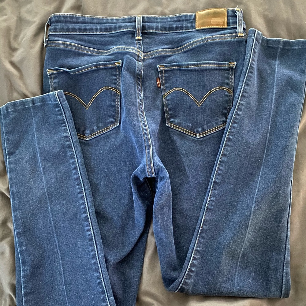 Levi High Rise Skinny 721